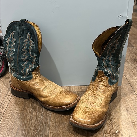 Tony Lama Vintage Western Cowboy Boots - Picture 3 of 5